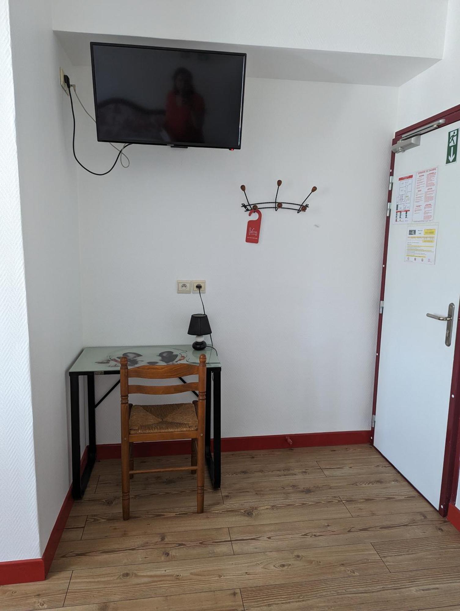 Auberge Des Pins أوبينا المظهر الخارجي الصورة