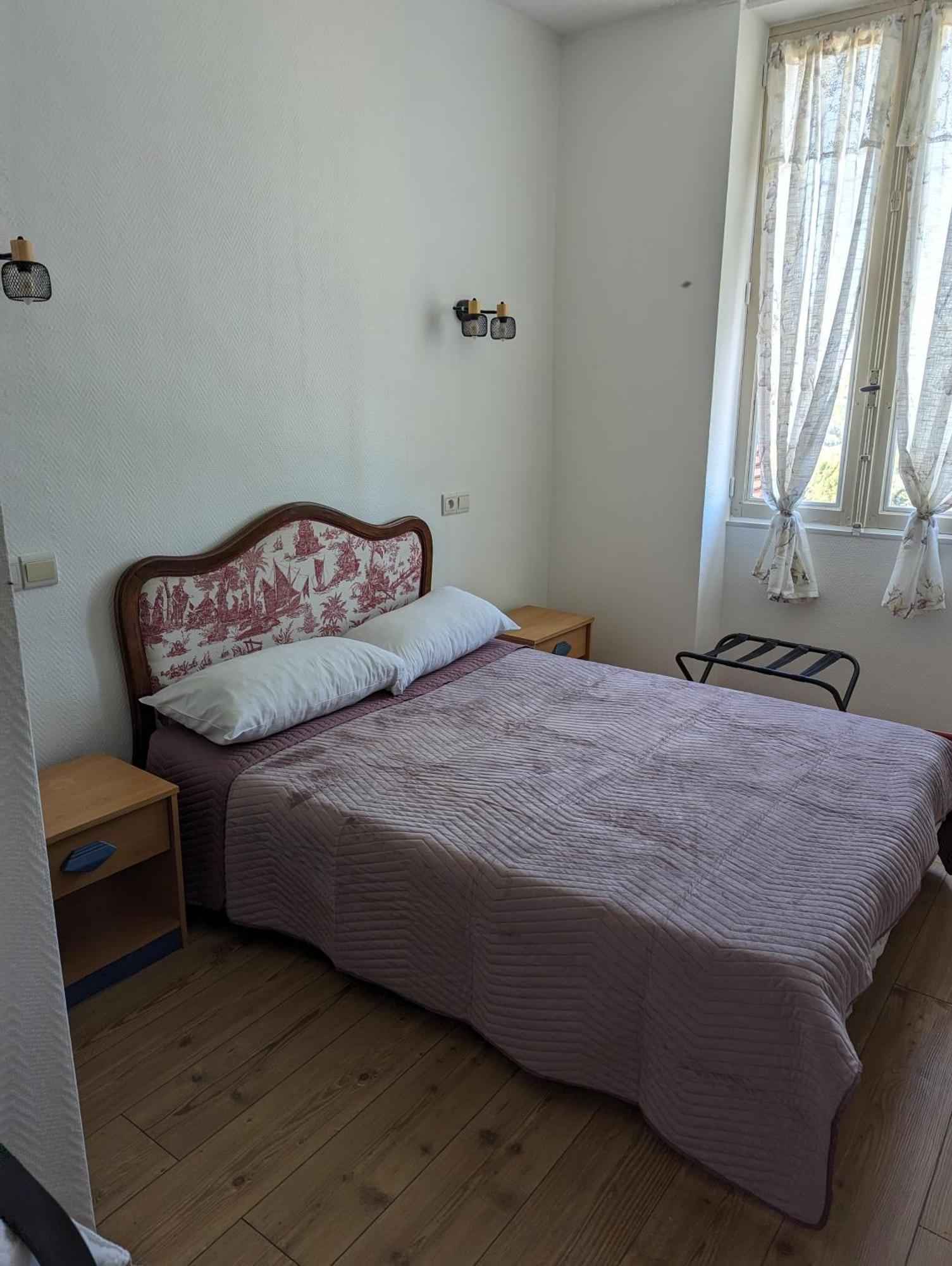 Auberge Des Pins أوبينا المظهر الخارجي الصورة
