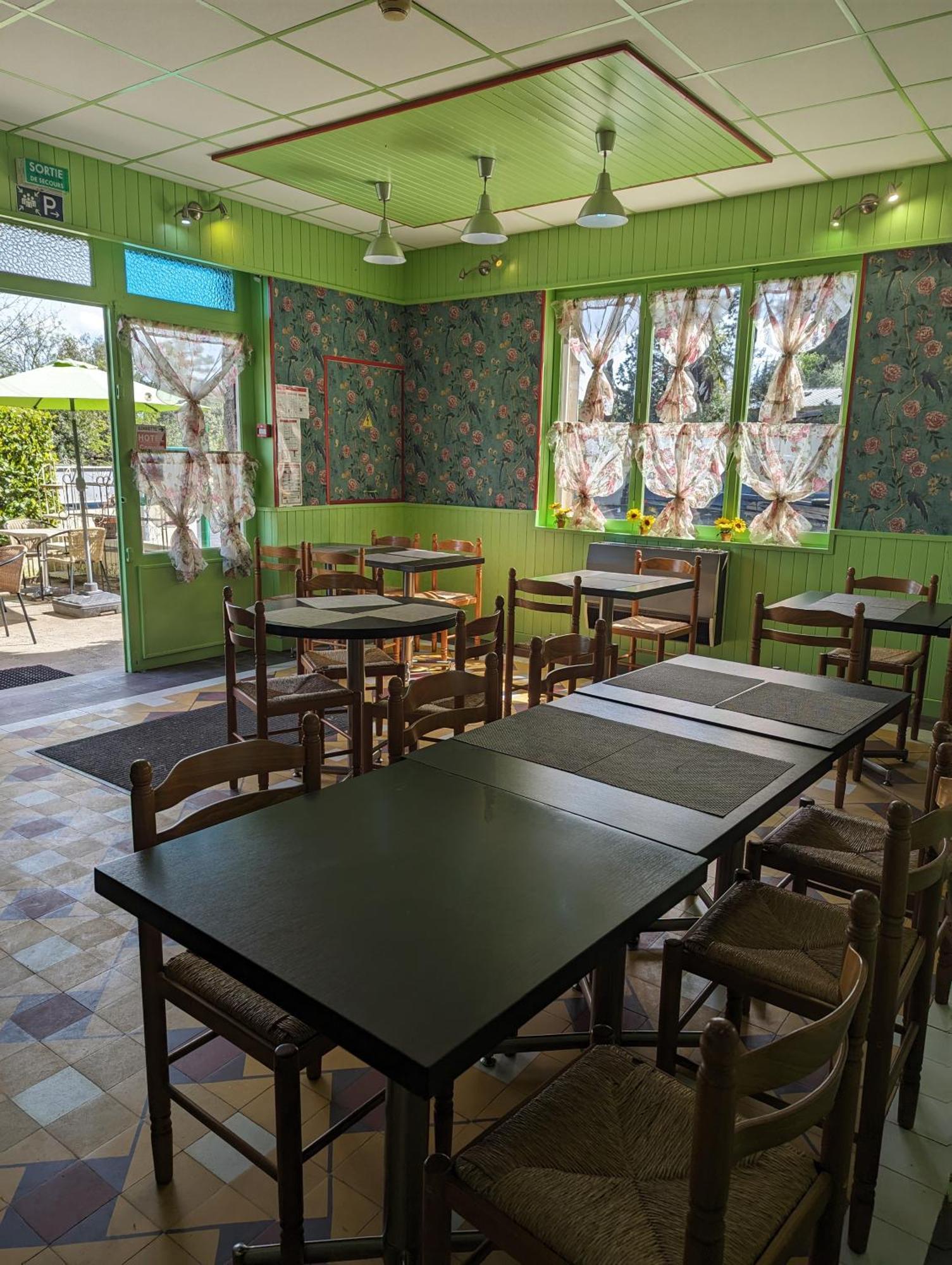 Auberge Des Pins أوبينا المظهر الخارجي الصورة