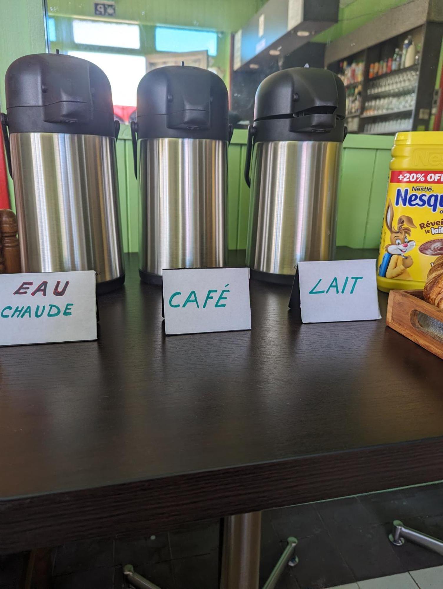 Auberge Des Pins أوبينا المظهر الخارجي الصورة