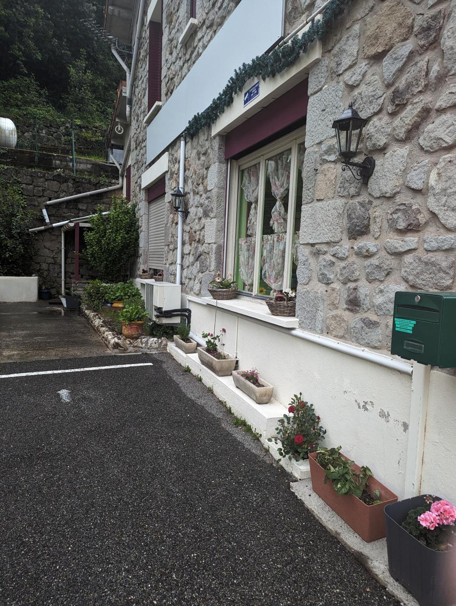Auberge Des Pins أوبينا المظهر الخارجي الصورة