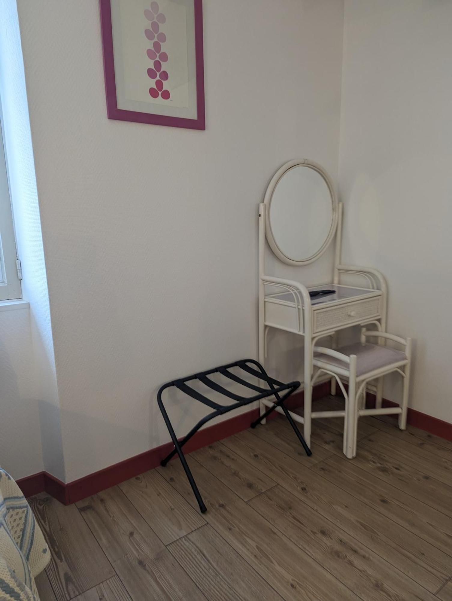 Auberge Des Pins أوبينا المظهر الخارجي الصورة
